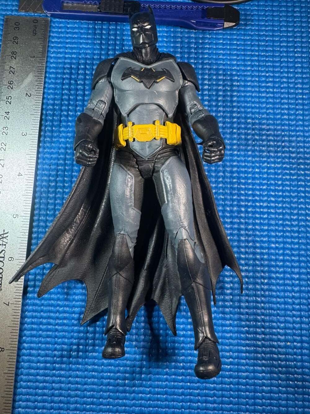 McFarlane Toys DC Multiverse Batman Dark Detective Future State 7 Inch Action